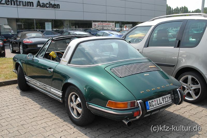 Porsche Zentrum Aachen 8648.JPG